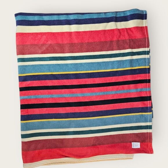 Lauren Ralph Lauren Striped Fleece Throw Blanket - Picture 7 of 10